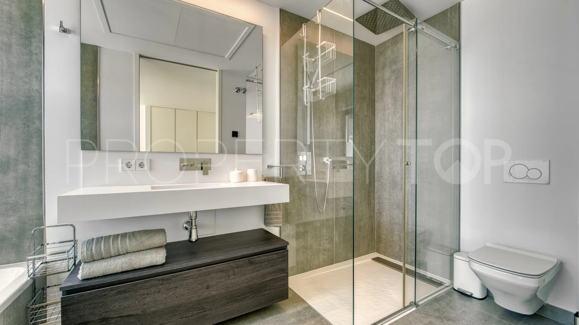 For sale town house in Seghers with 3 bedrooms