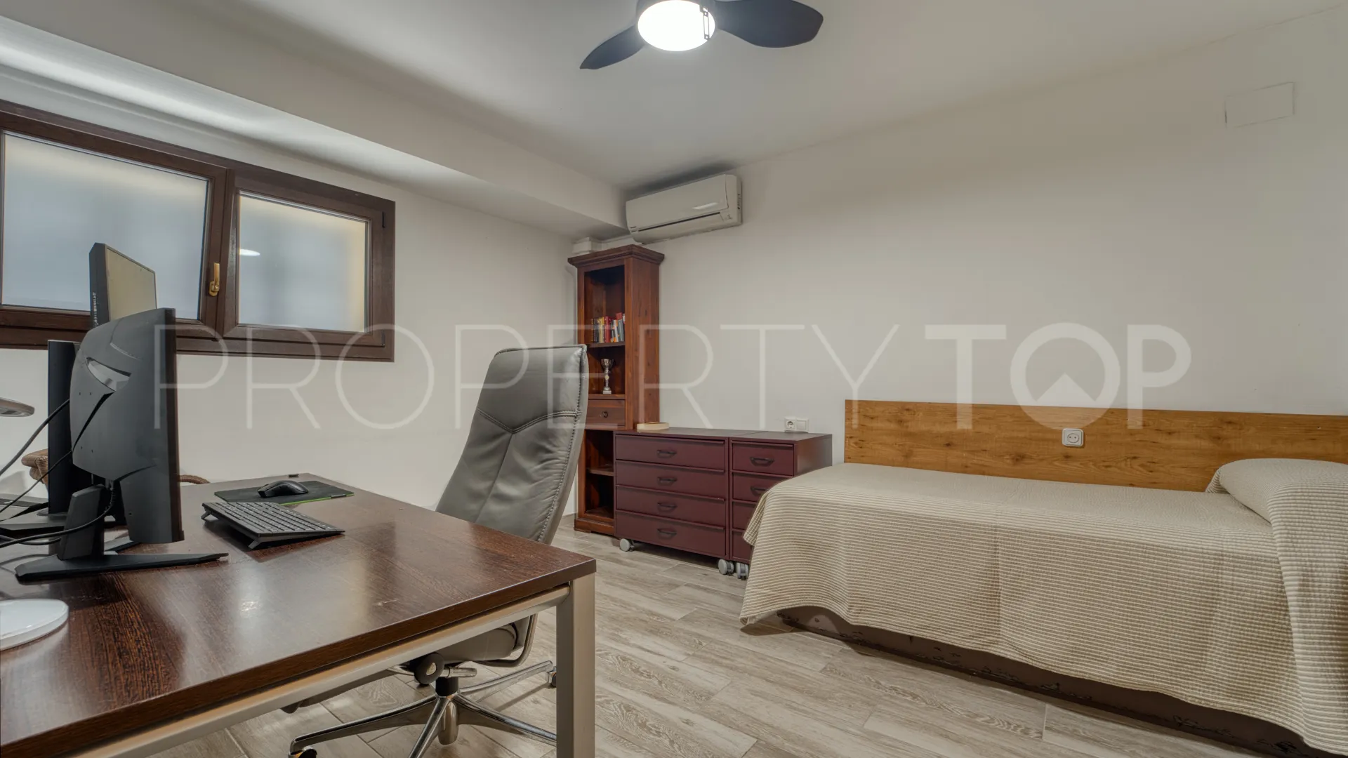 For sale house in Guadalmina Alta with 5 bedrooms