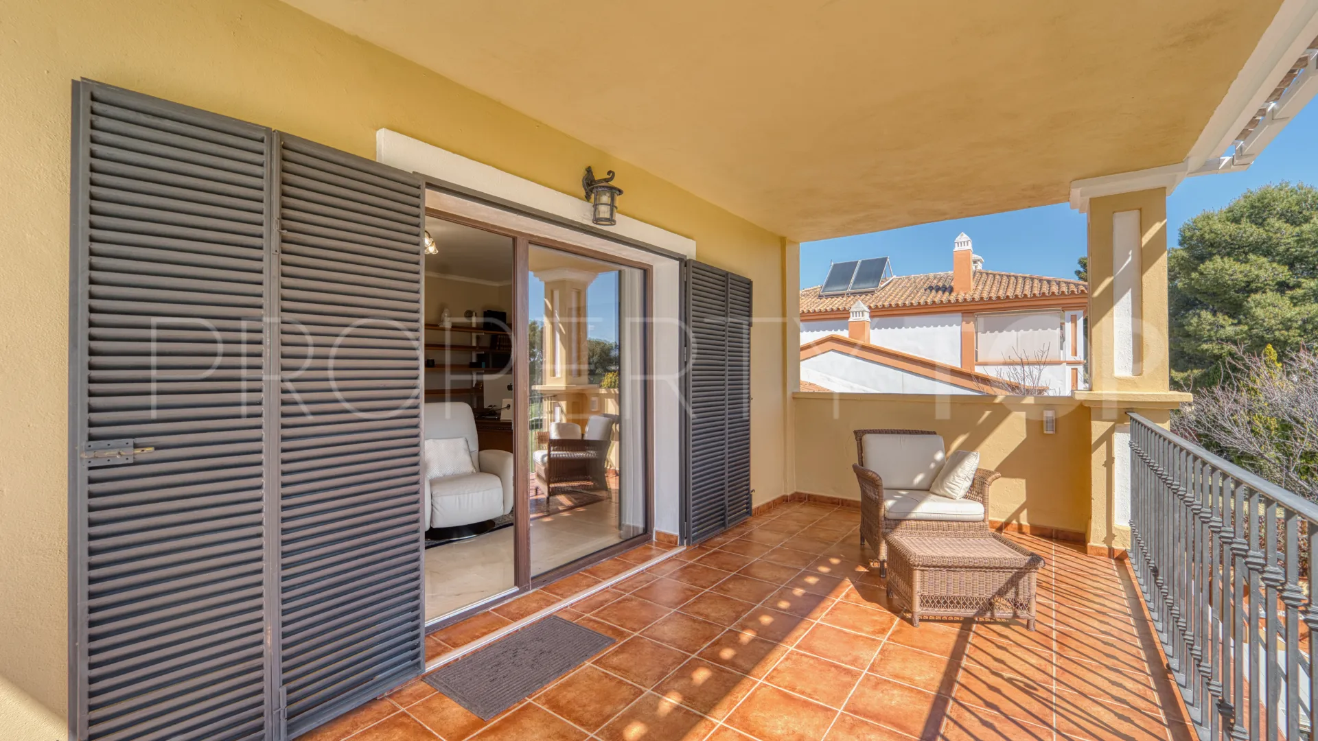 For sale house in Guadalmina Alta with 5 bedrooms