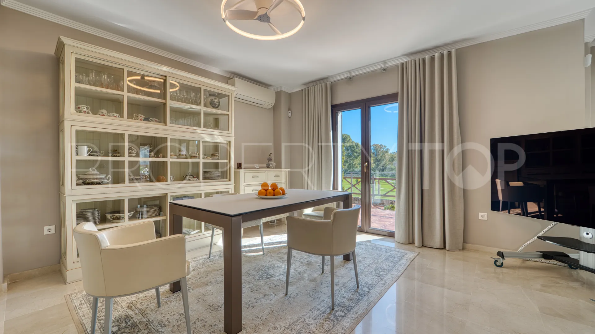 For sale house in Guadalmina Alta with 5 bedrooms