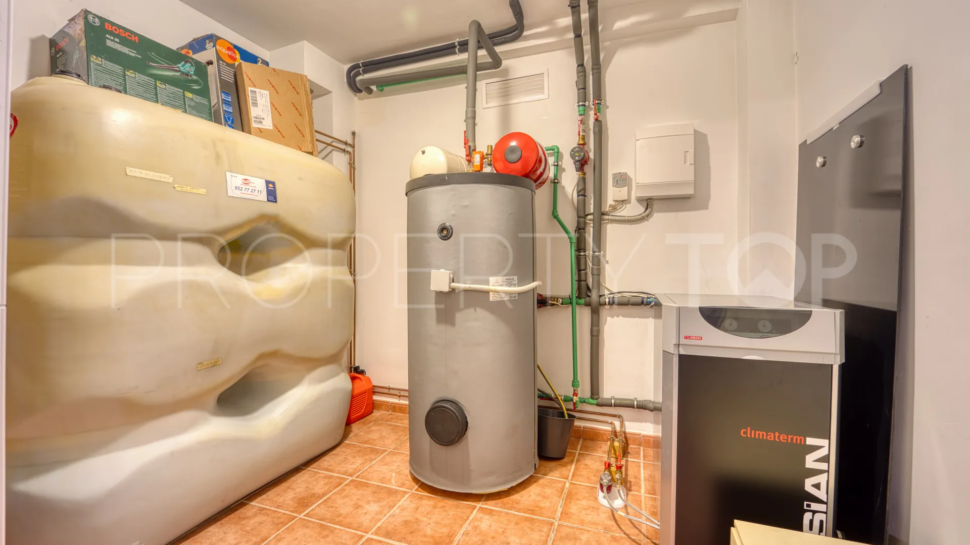 For sale house in Guadalmina Alta with 5 bedrooms