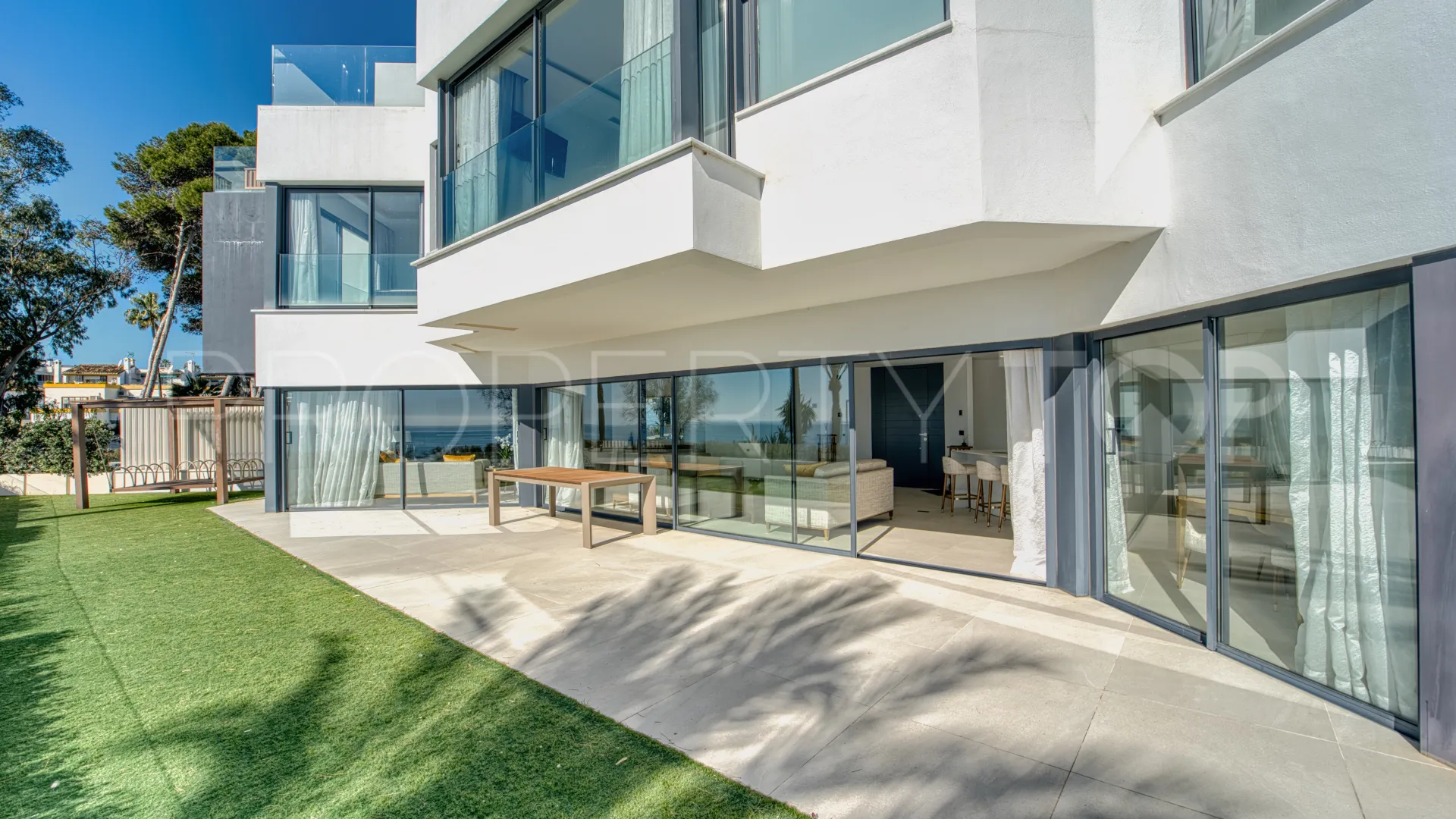 Town house for sale in The Island