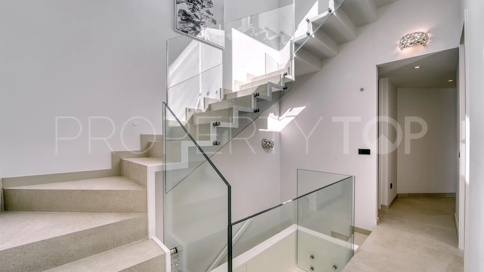 Town house for sale in The Island