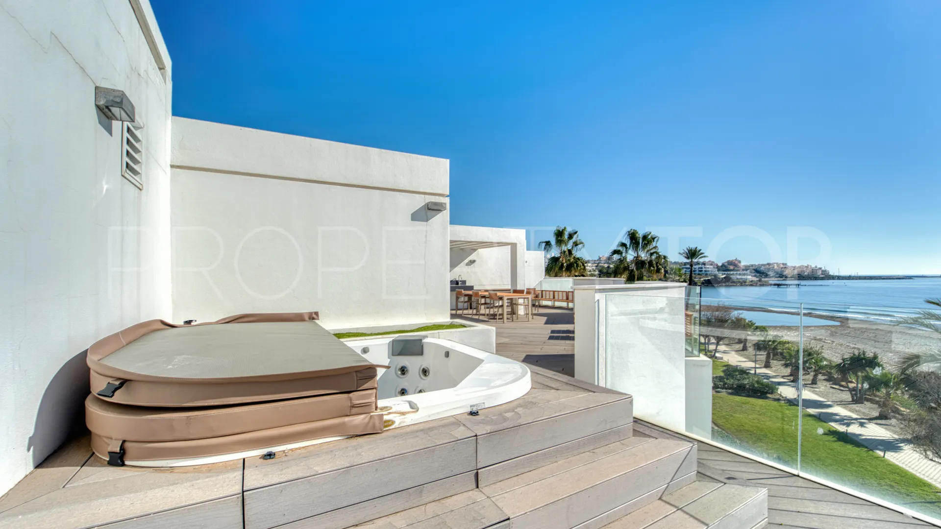 Town house for sale in The Island