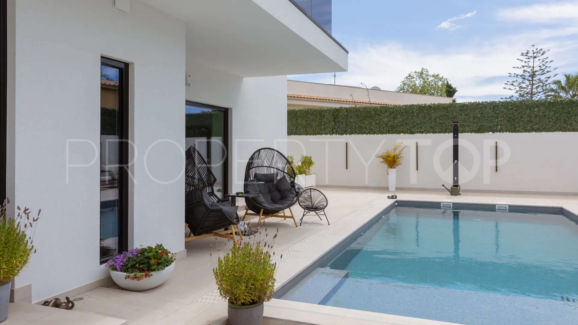 House for sale in Benalmadena