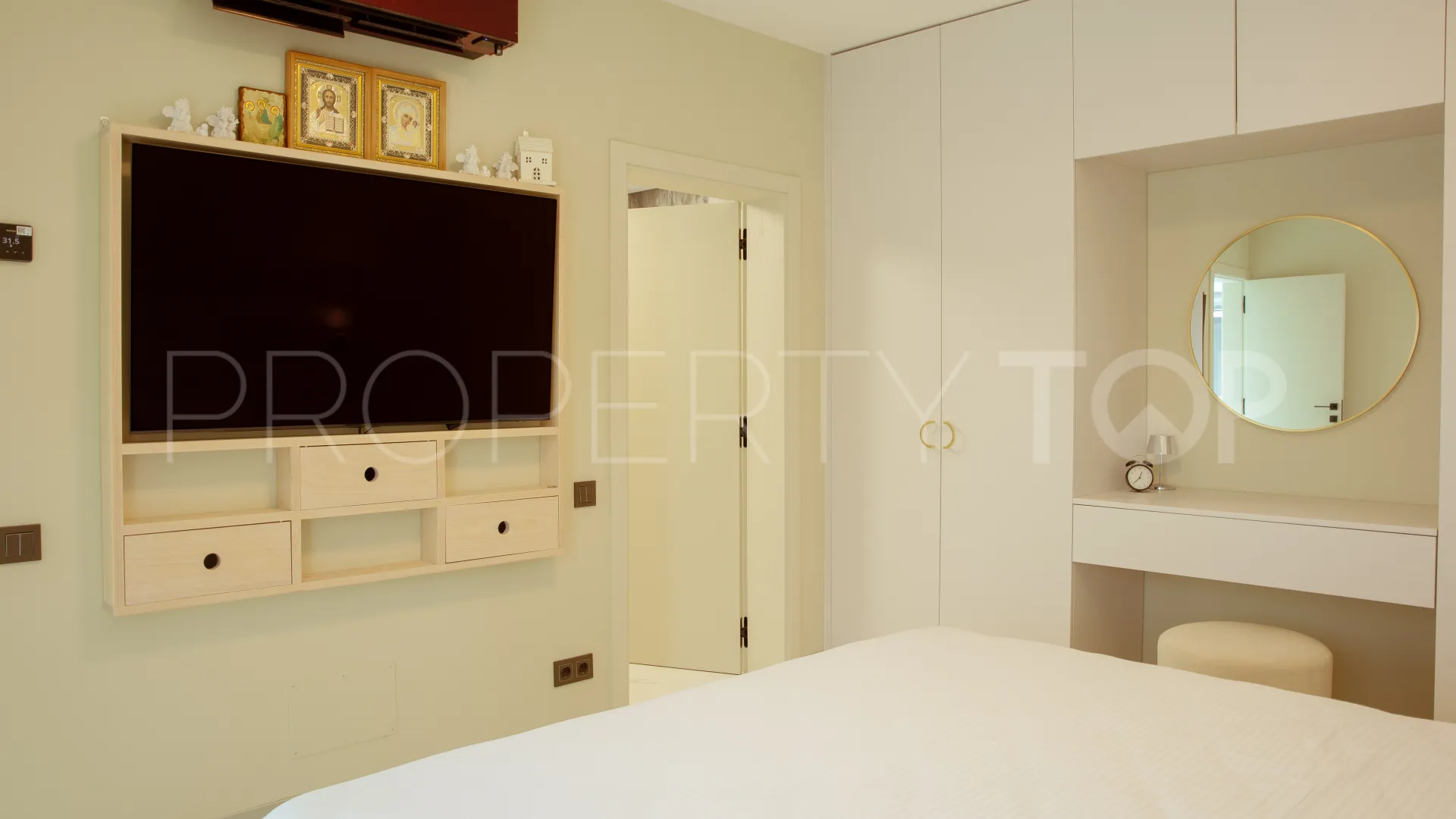 House for sale in Benalmadena
