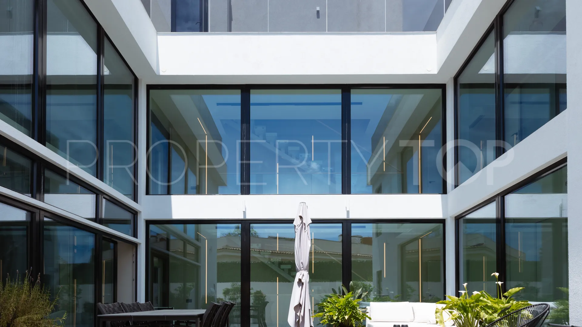 House for sale in Benalmadena