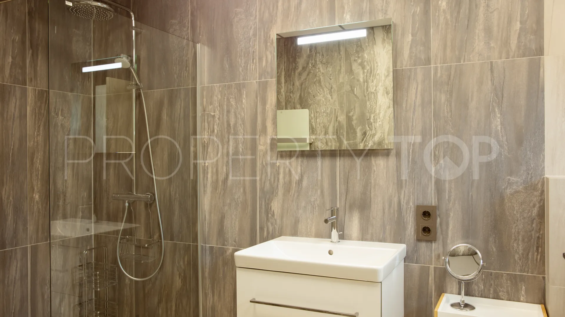 House for sale in Benalmadena