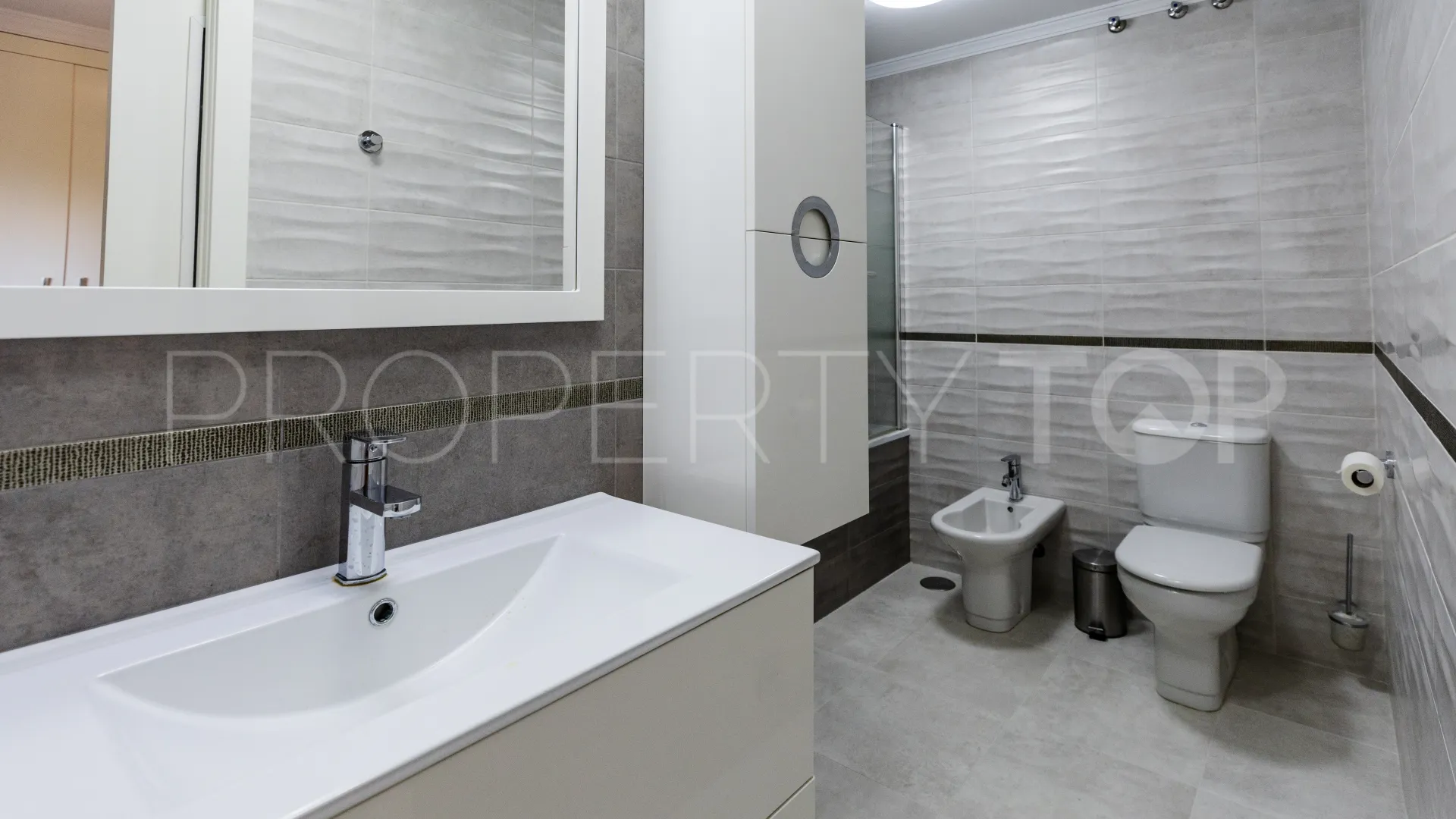 Torrequebrada 3 bedrooms ground floor apartment for sale