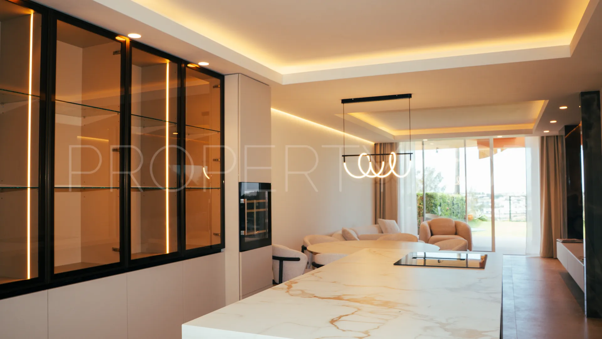 Magna Marbella, apartamento de 3 dormitorios a la venta