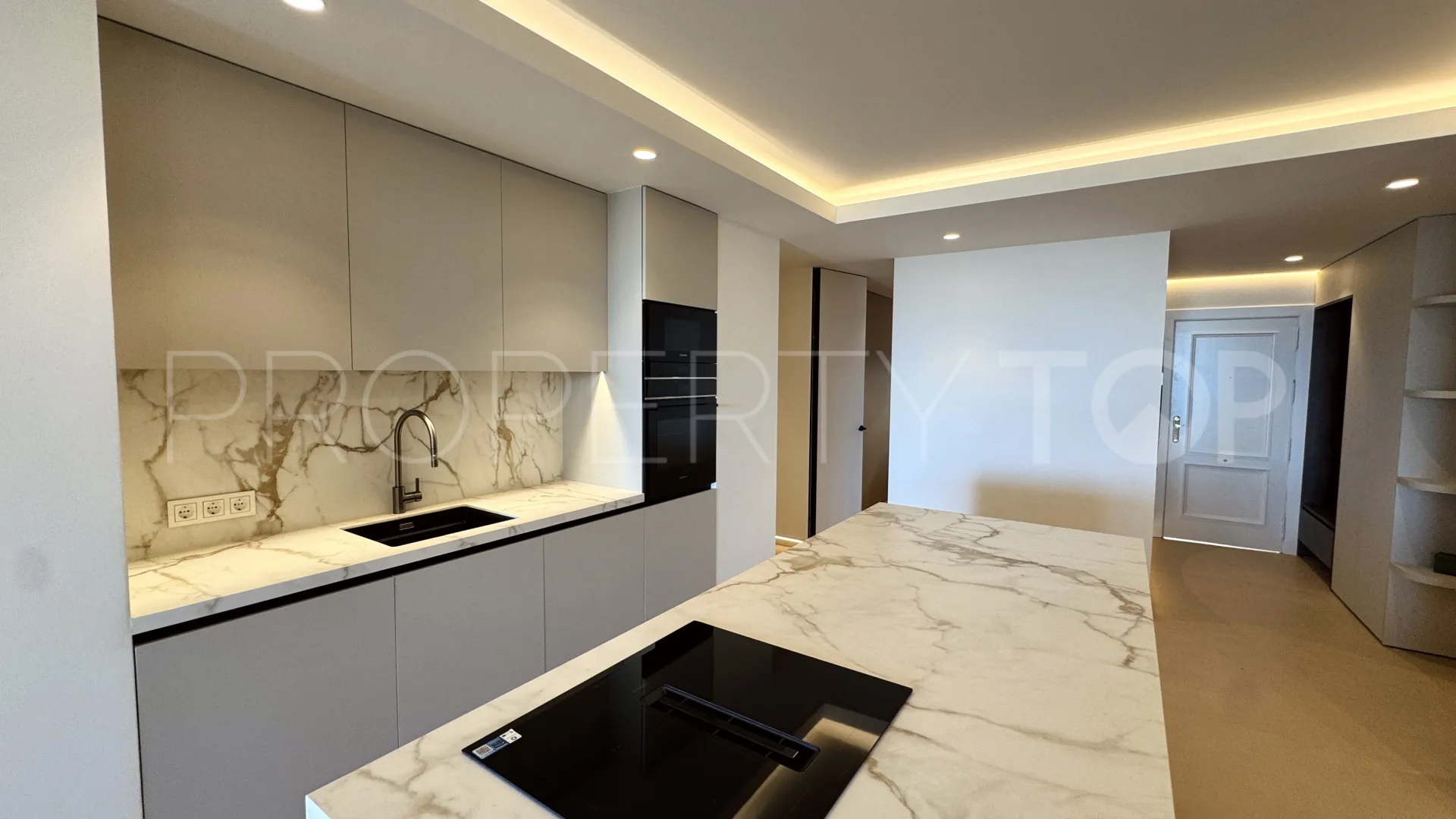 Magna Marbella, apartamento de 3 dormitorios a la venta