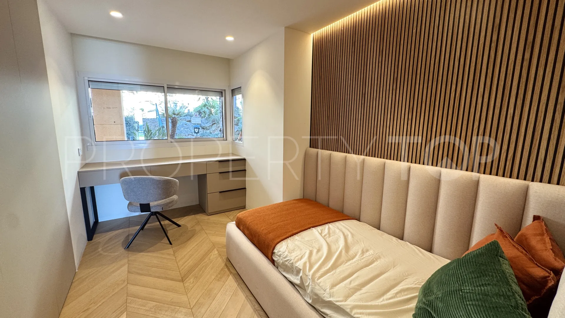 Magna Marbella, apartamento de 3 dormitorios a la venta