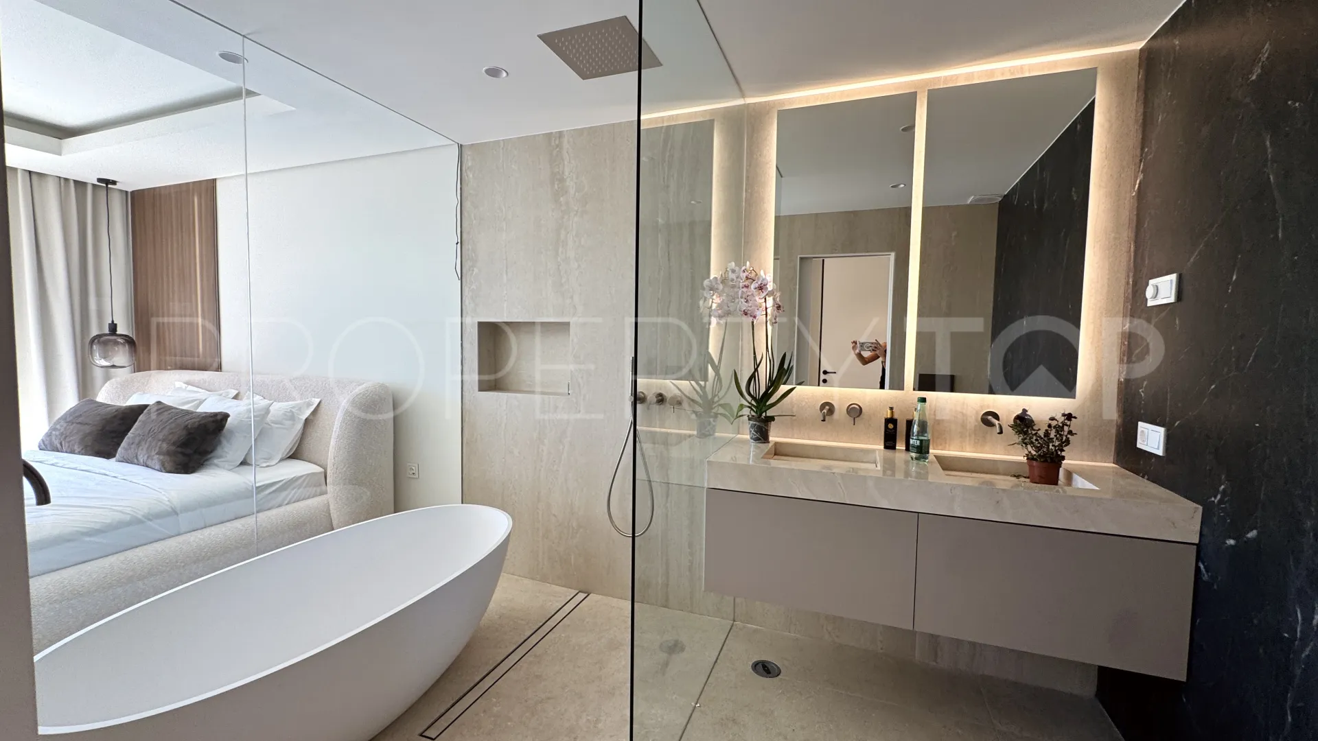 Magna Marbella, apartamento de 3 dormitorios a la venta