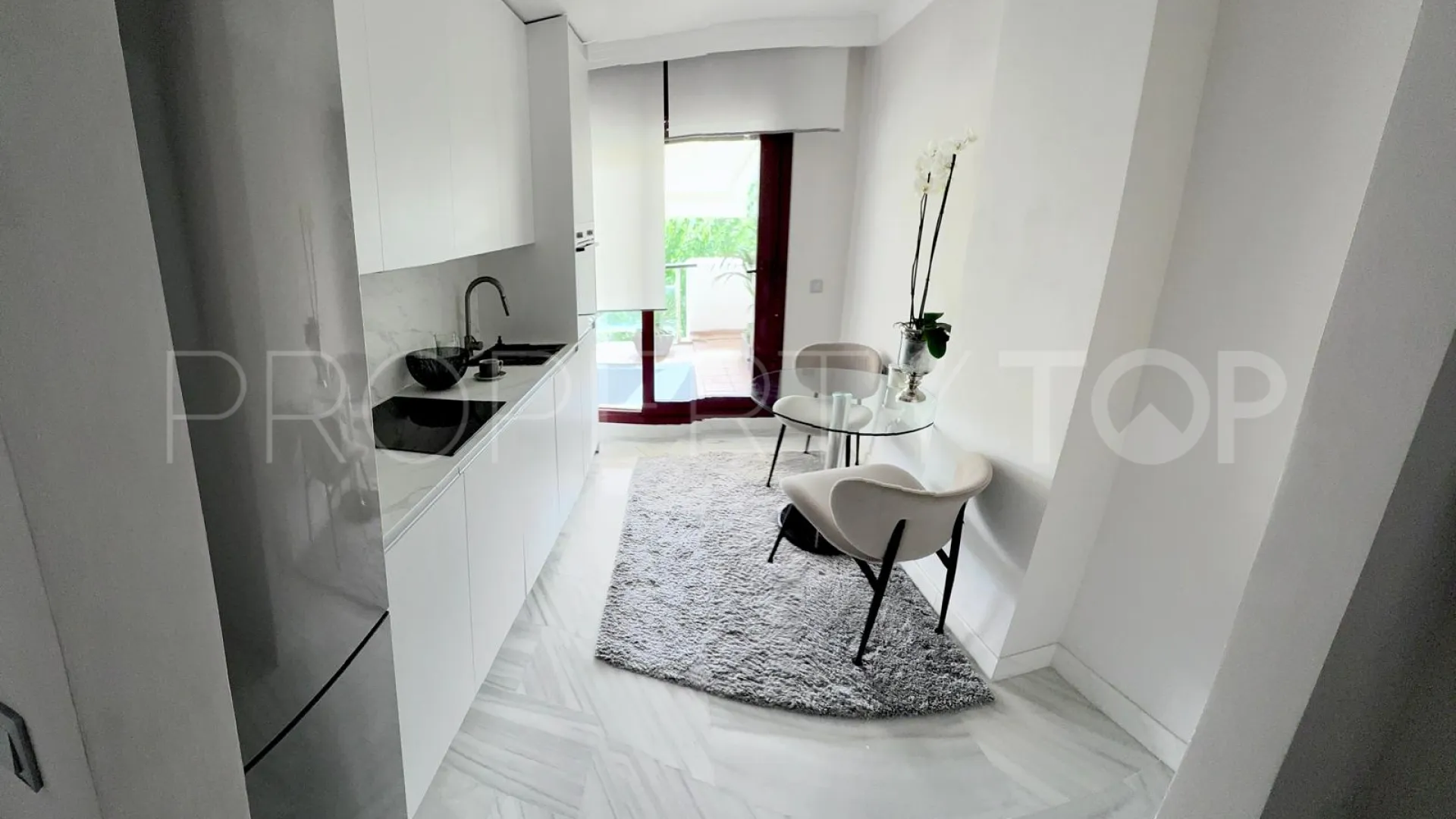1 bedroom Parque Botanico apartment for sale