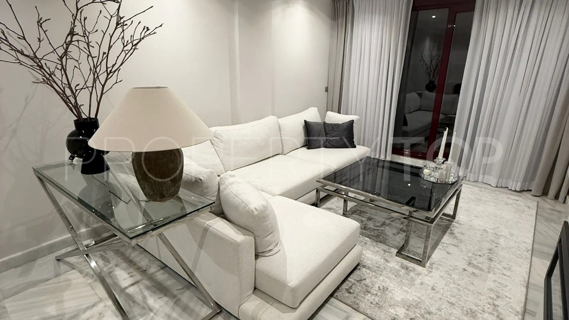1 bedroom Parque Botanico apartment for sale