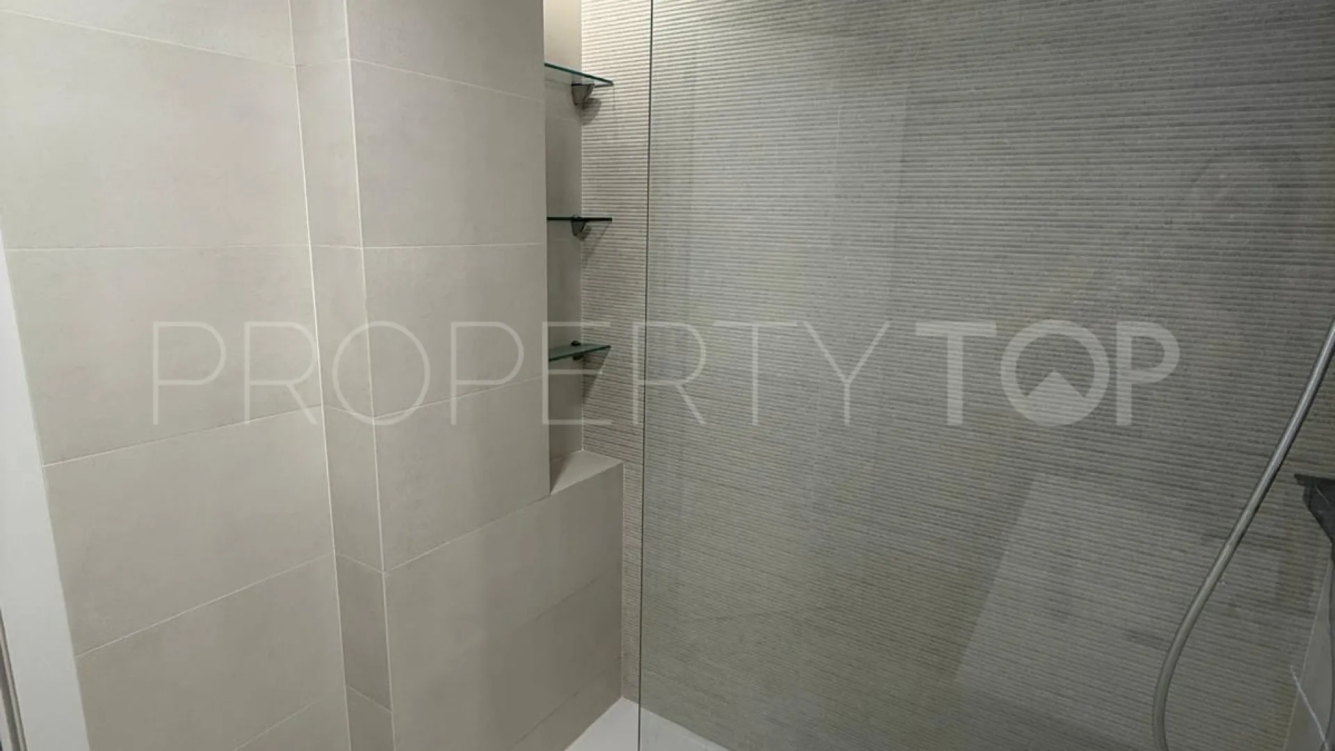 1 bedroom Parque Botanico apartment for sale