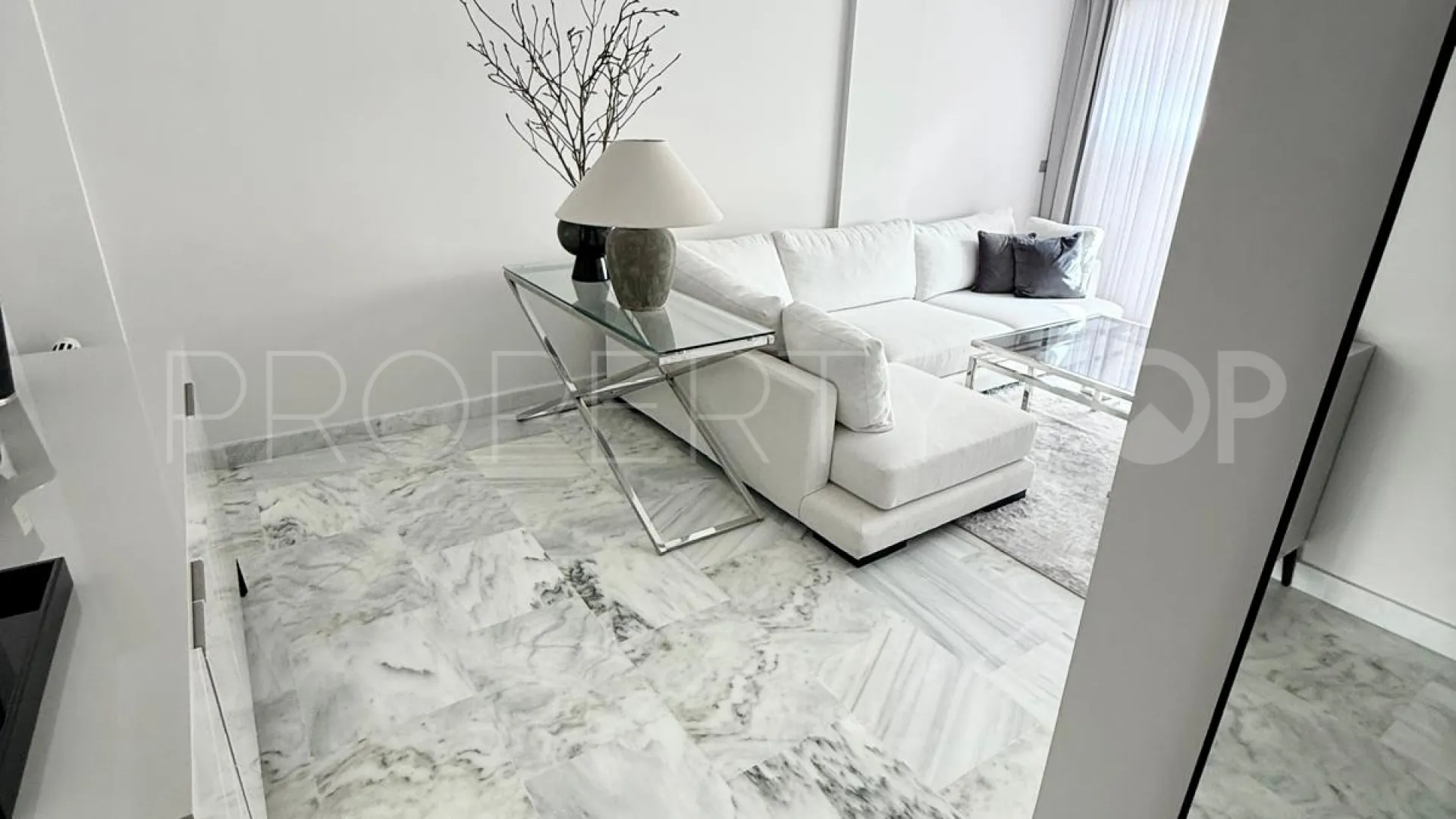 1 bedroom Parque Botanico apartment for sale