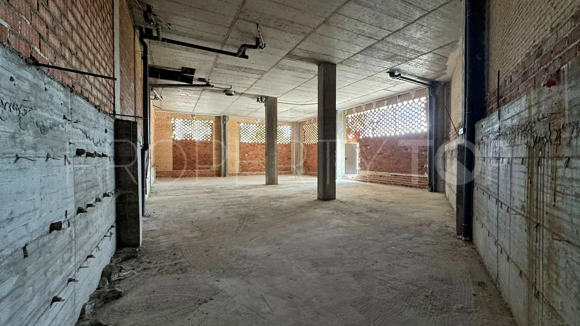 Local comercial a la venta en Guadaiza