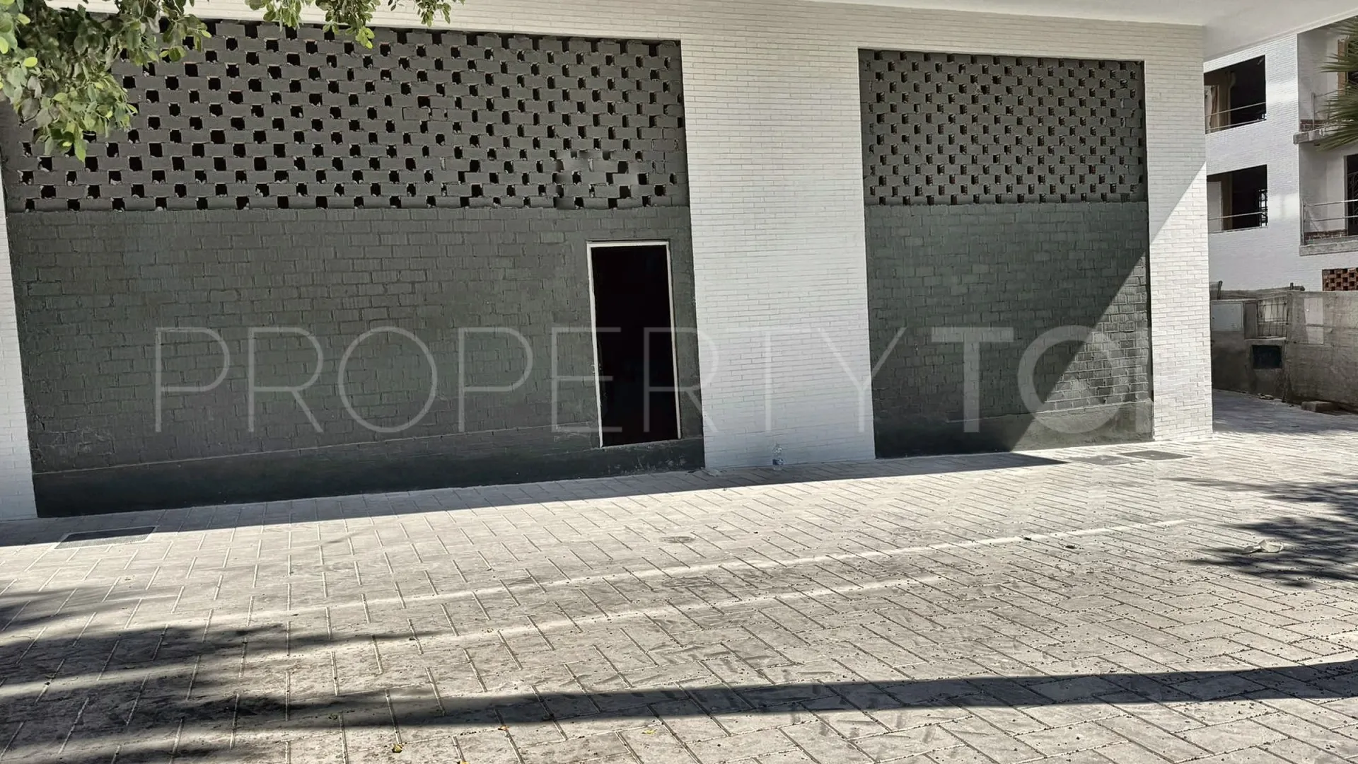 Local comercial a la venta en Guadaiza