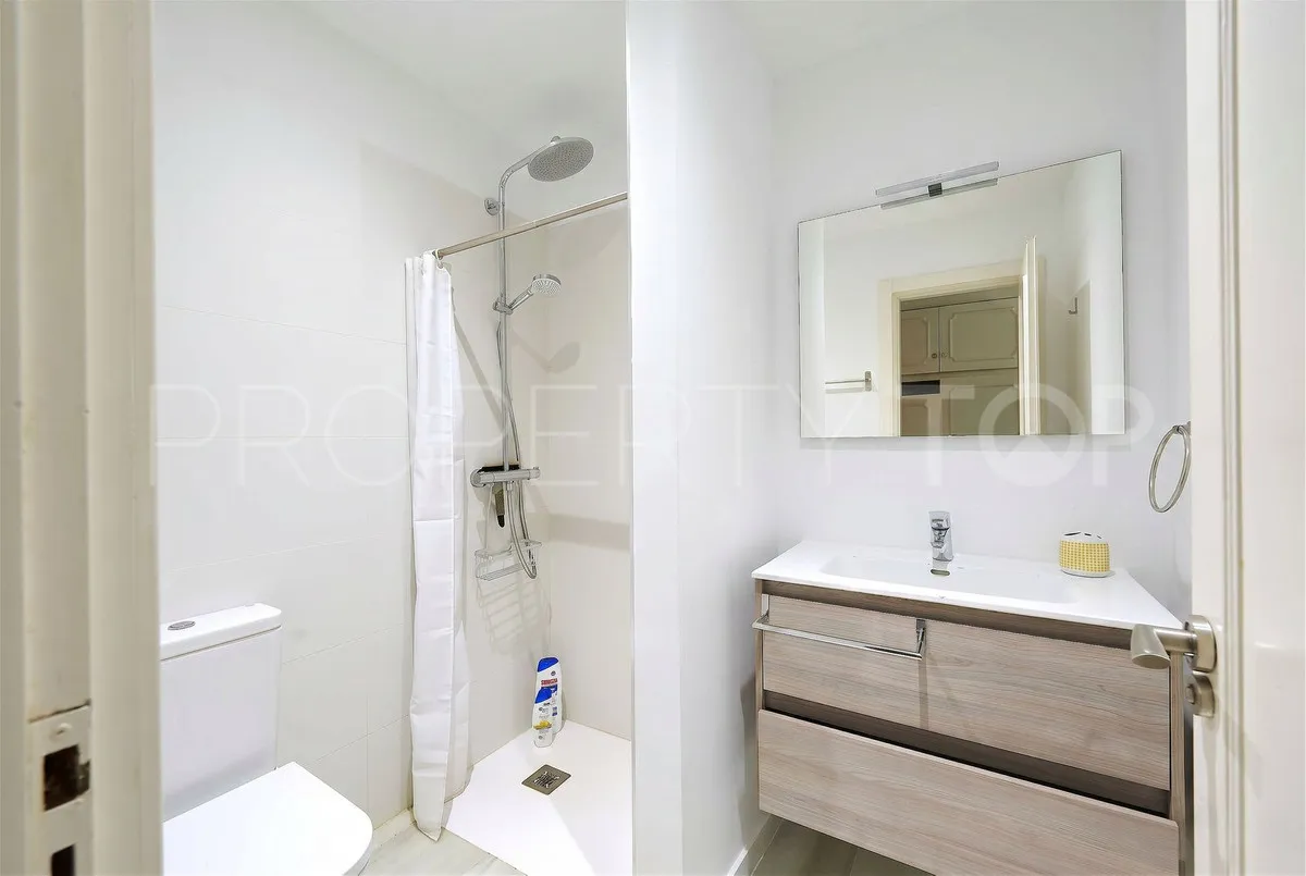 Elviria, apartamento planta baja a la venta
