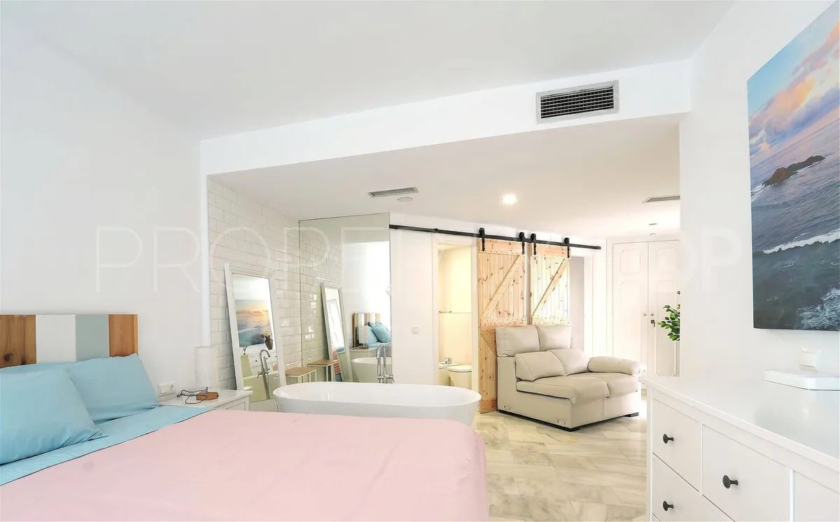 Elviria, apartamento planta baja a la venta