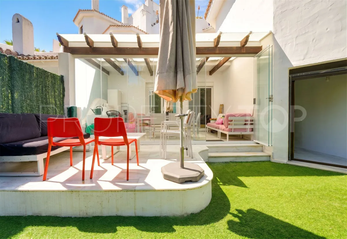 Elviria, apartamento planta baja a la venta