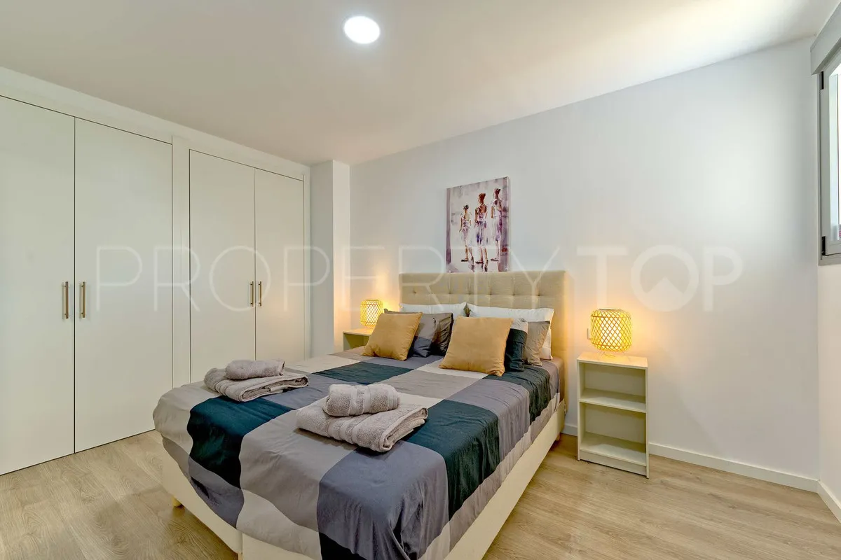 Buy ground floor apartment in Estepona