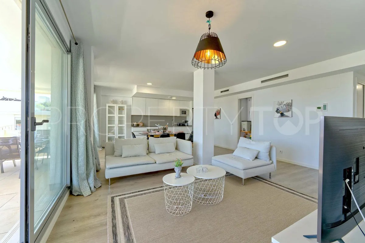 Buy ground floor apartment in Estepona