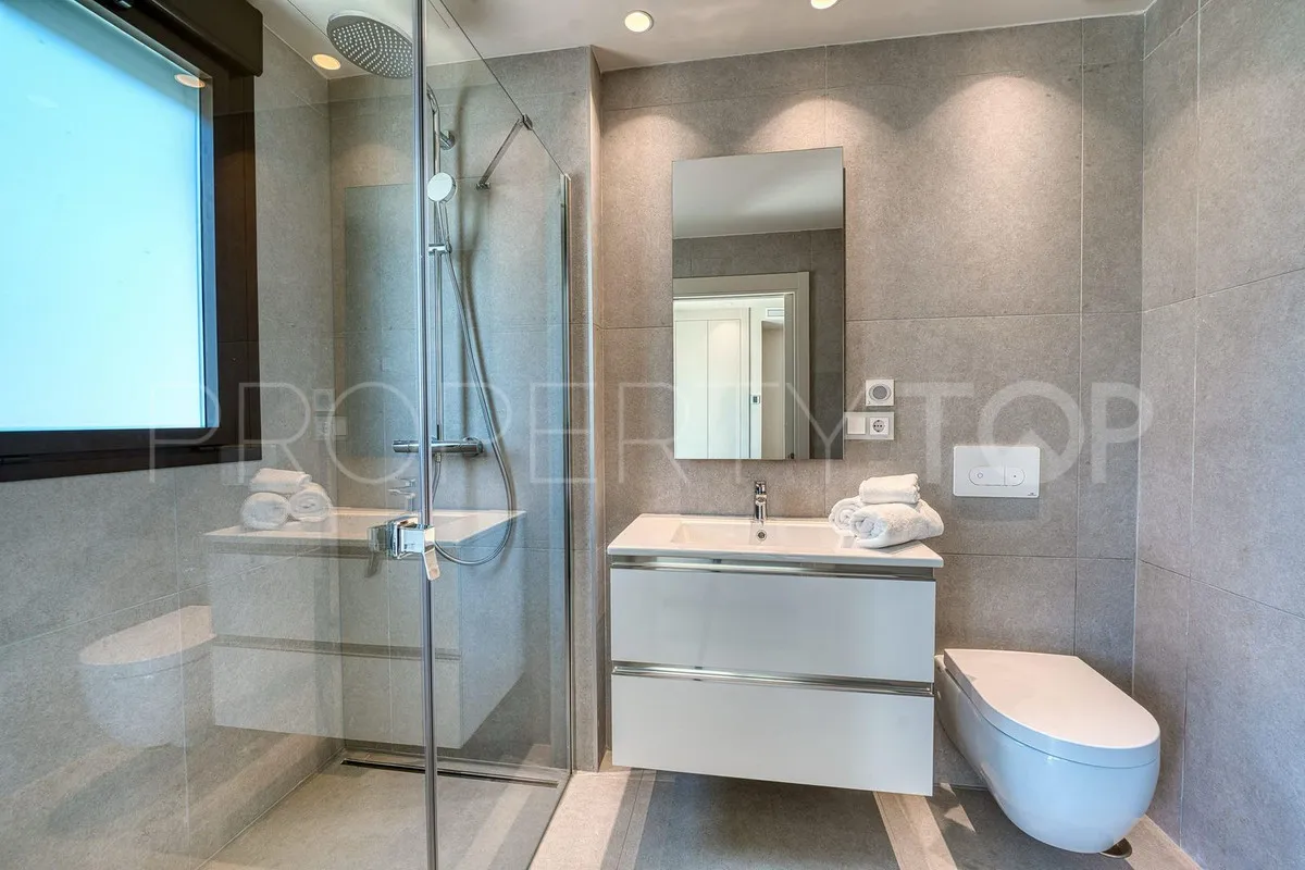 Ground floor apartment for sale in Estepona