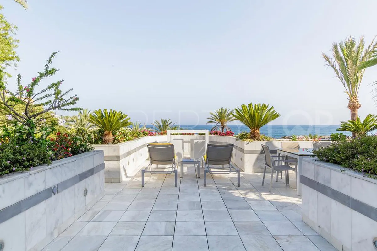 For sale 3 bedrooms apartment in Marbella - Puerto Banus