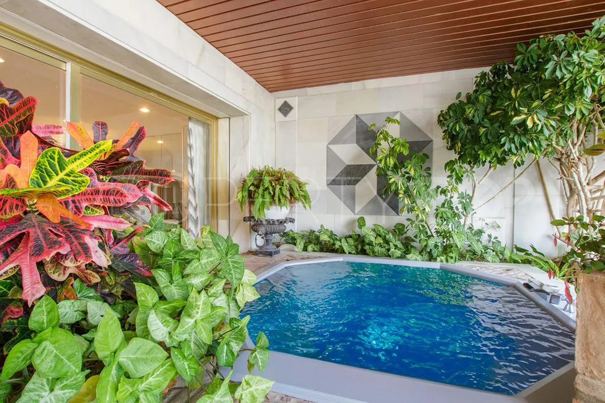 For sale 3 bedrooms apartment in Marbella - Puerto Banus