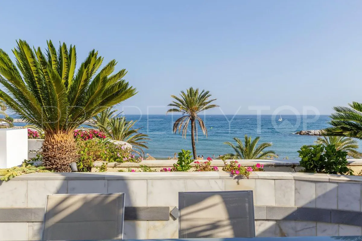For sale 3 bedrooms apartment in Marbella - Puerto Banus