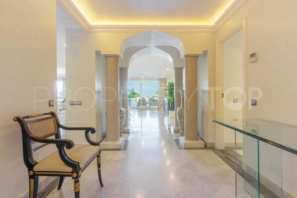 For sale 3 bedrooms apartment in Marbella - Puerto Banus