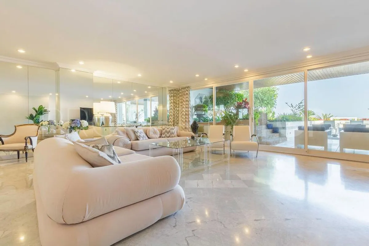 For sale 3 bedrooms apartment in Marbella - Puerto Banus
