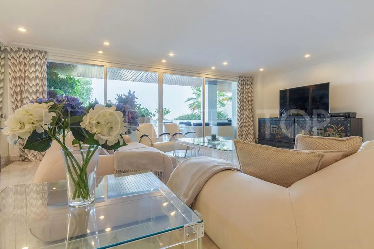 For sale 3 bedrooms apartment in Marbella - Puerto Banus