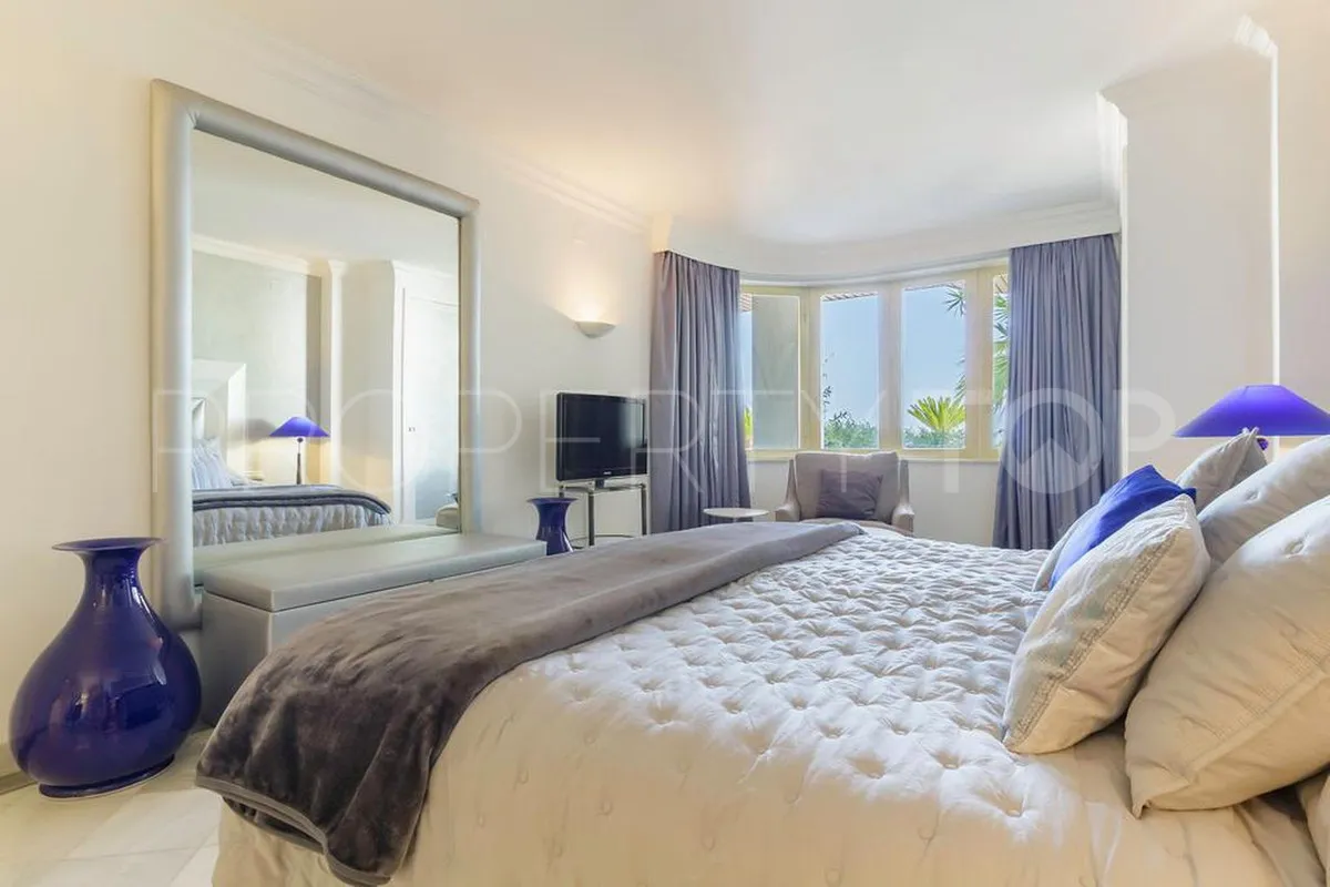 For sale 3 bedrooms apartment in Marbella - Puerto Banus