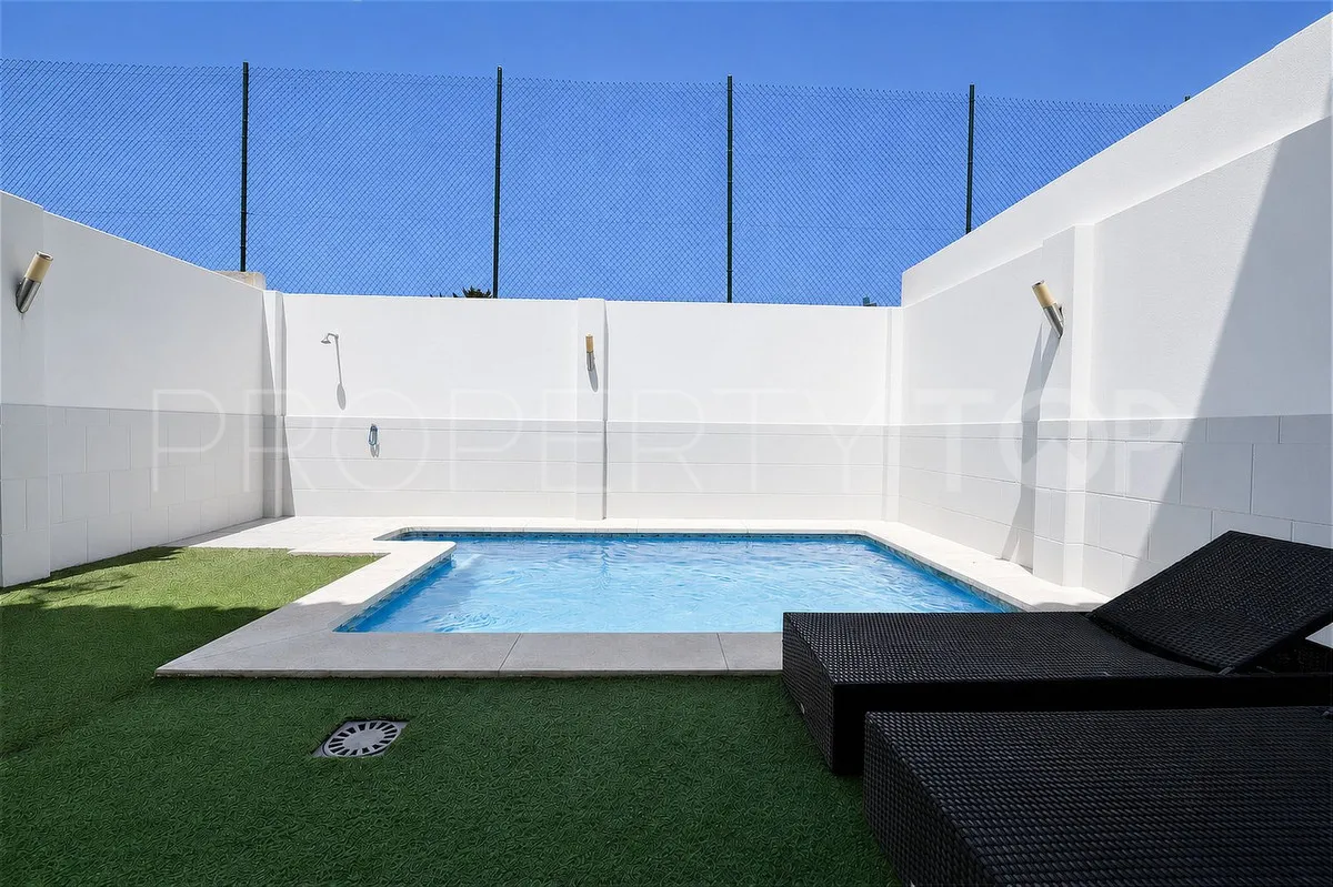For sale town house in Casares