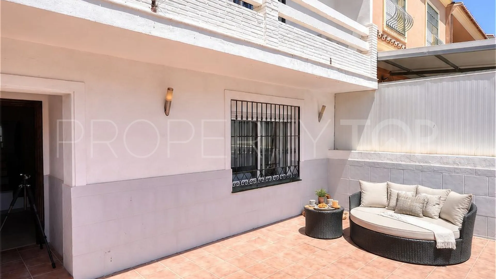 For sale town house in Casares