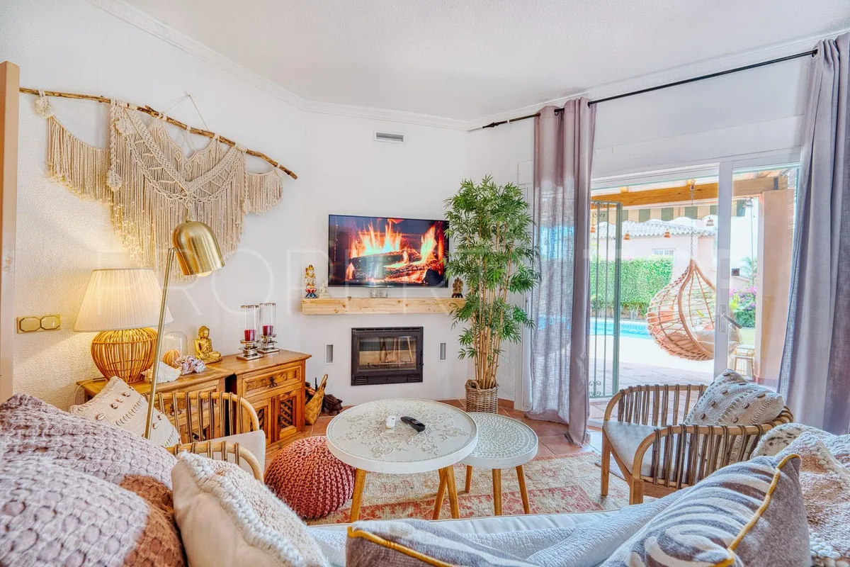 Villa for sale in El Rosario