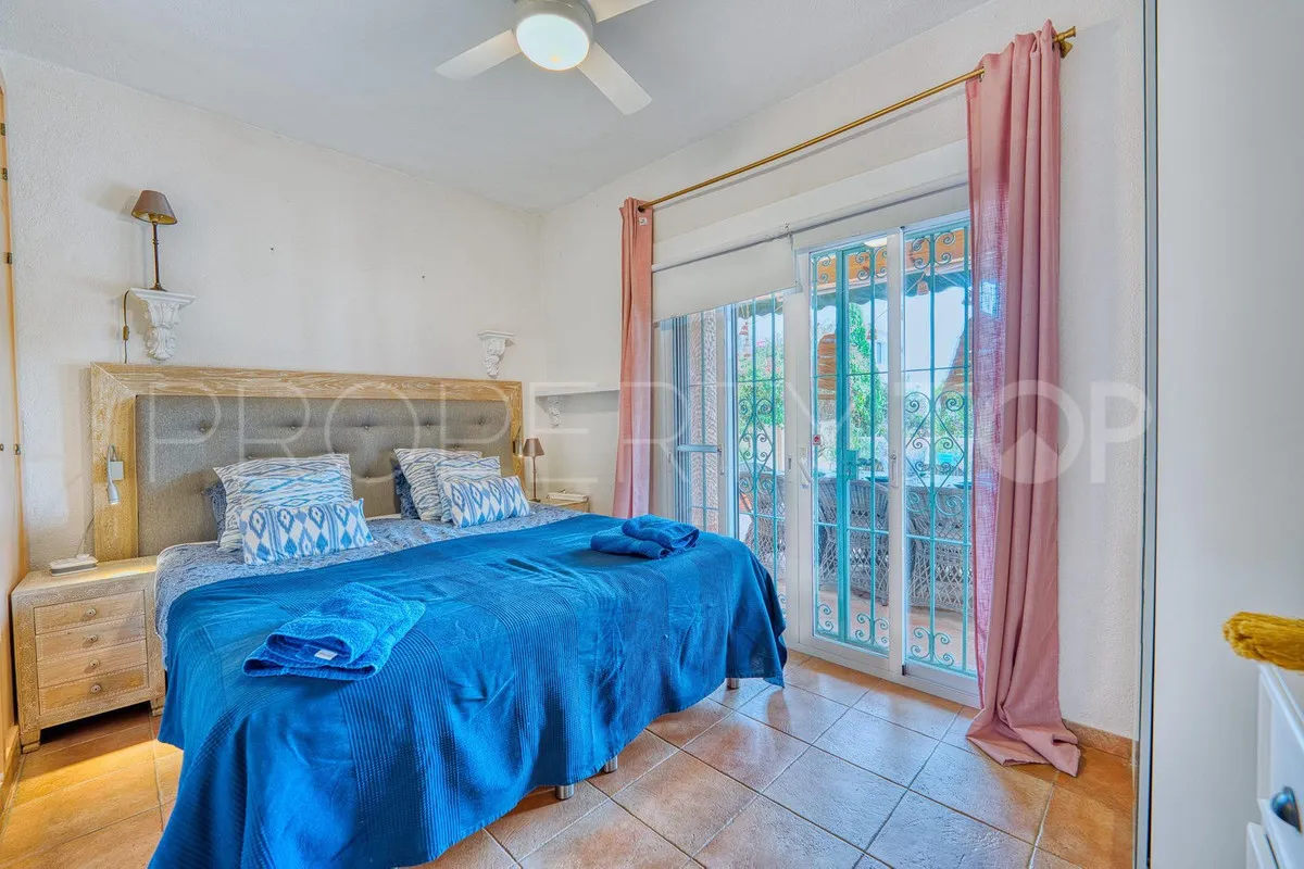 Villa for sale in El Rosario