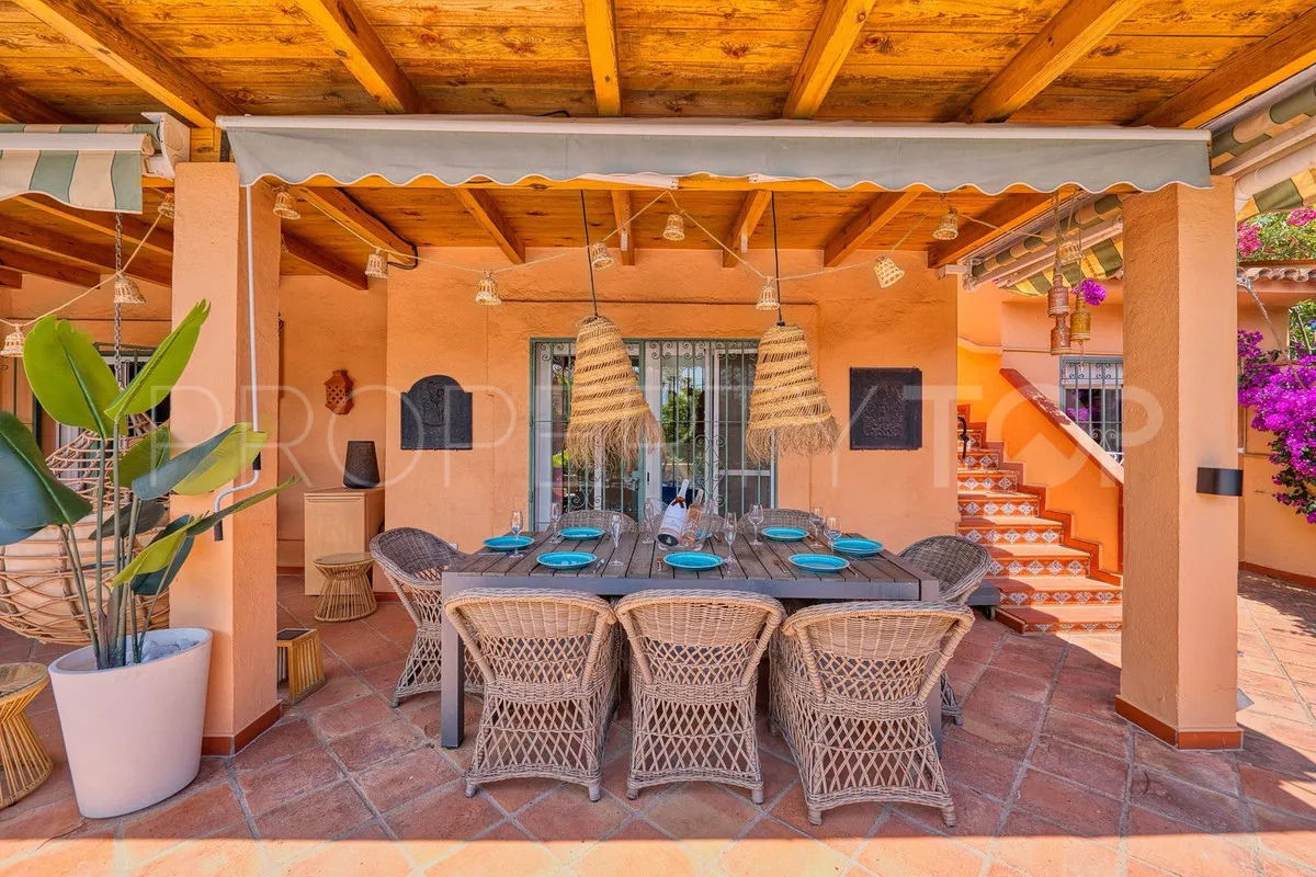 Villa for sale in El Rosario