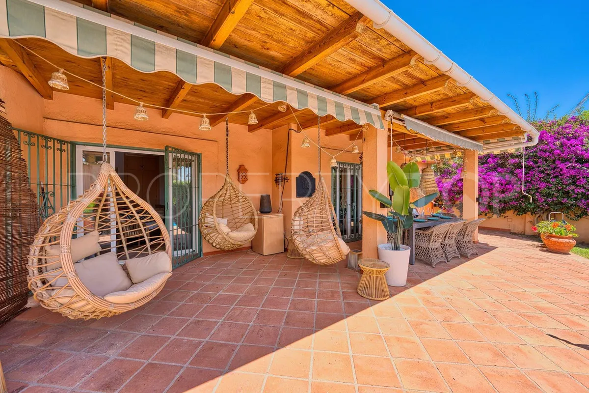 Villa for sale in El Rosario