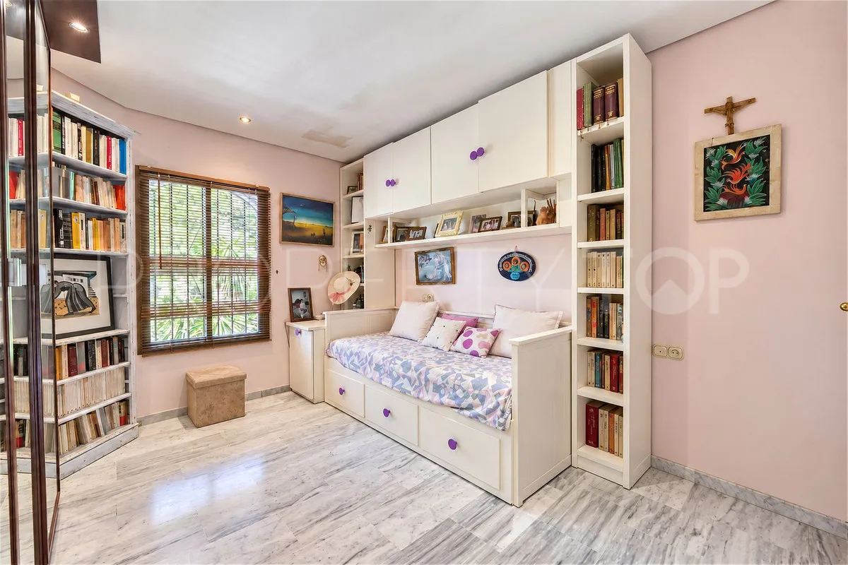 Elviria, apartamento de 3 dormitorios en venta
