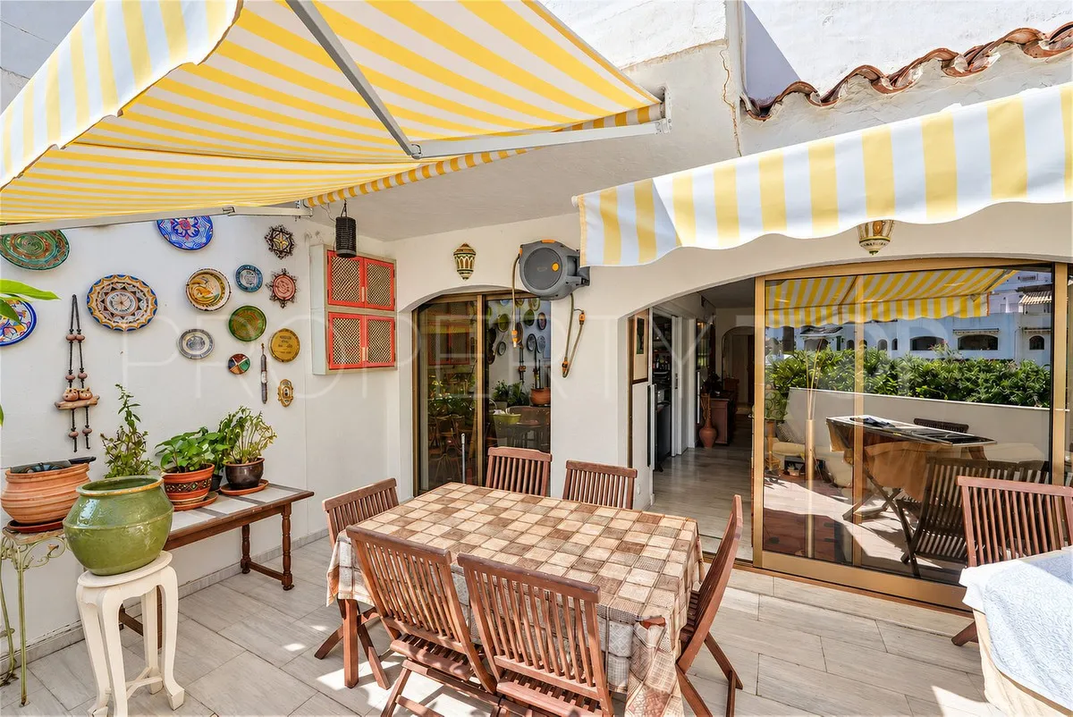 Elviria, apartamento de 3 dormitorios en venta