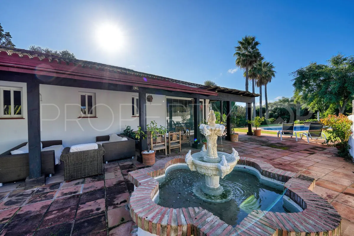 For sale villa with 5 bedrooms in Sotogrande