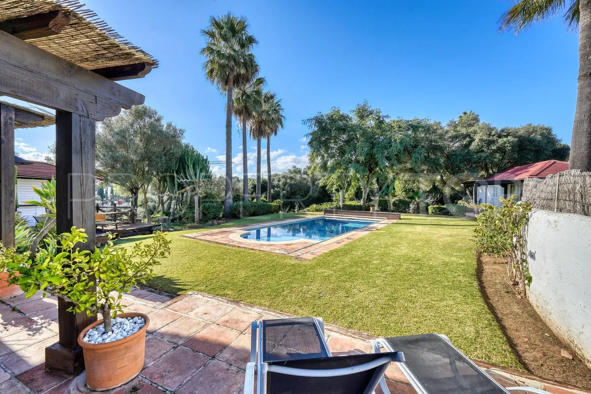 For sale villa with 5 bedrooms in Sotogrande