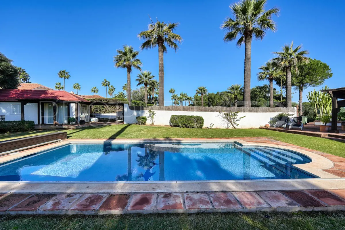 For sale villa with 5 bedrooms in Sotogrande
