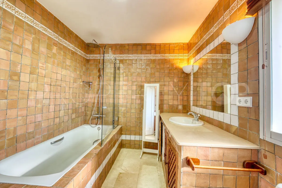For sale villa with 5 bedrooms in Sotogrande
