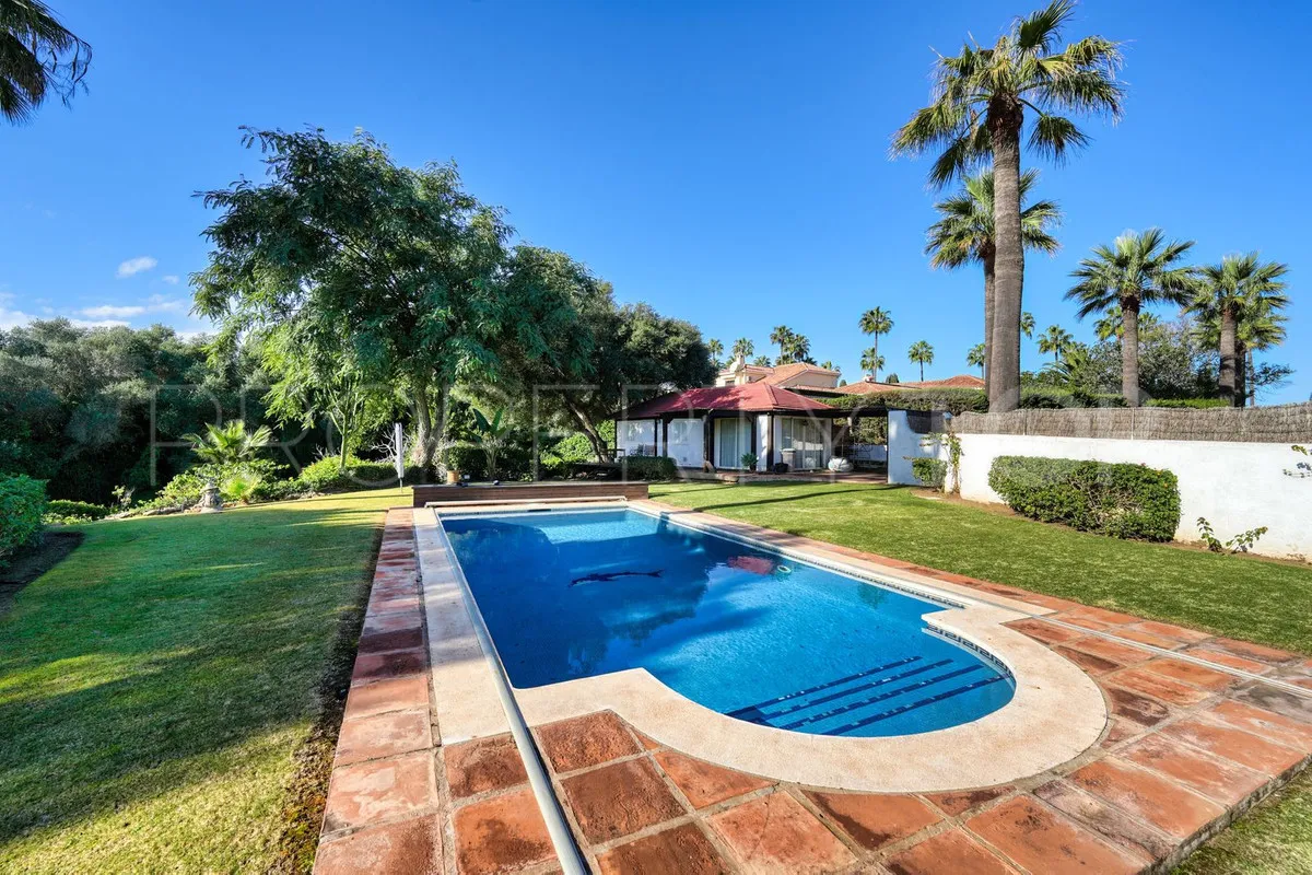 For sale villa with 5 bedrooms in Sotogrande