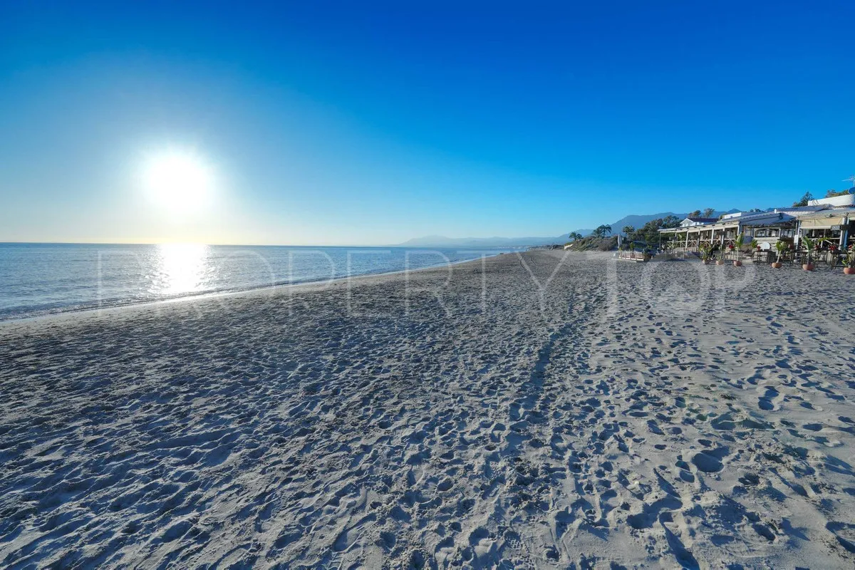 Comprar apartamento de 2 dormitorios en Elviria
